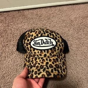 PREOWNED LEOPARD PRINT VON DUTCH TRUCKER HAT 🍪